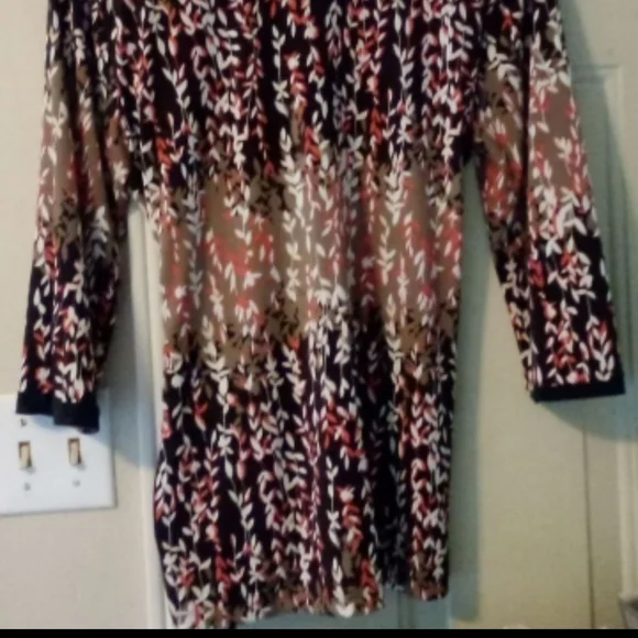 Multicolored Blouse - Picture 3 of 4